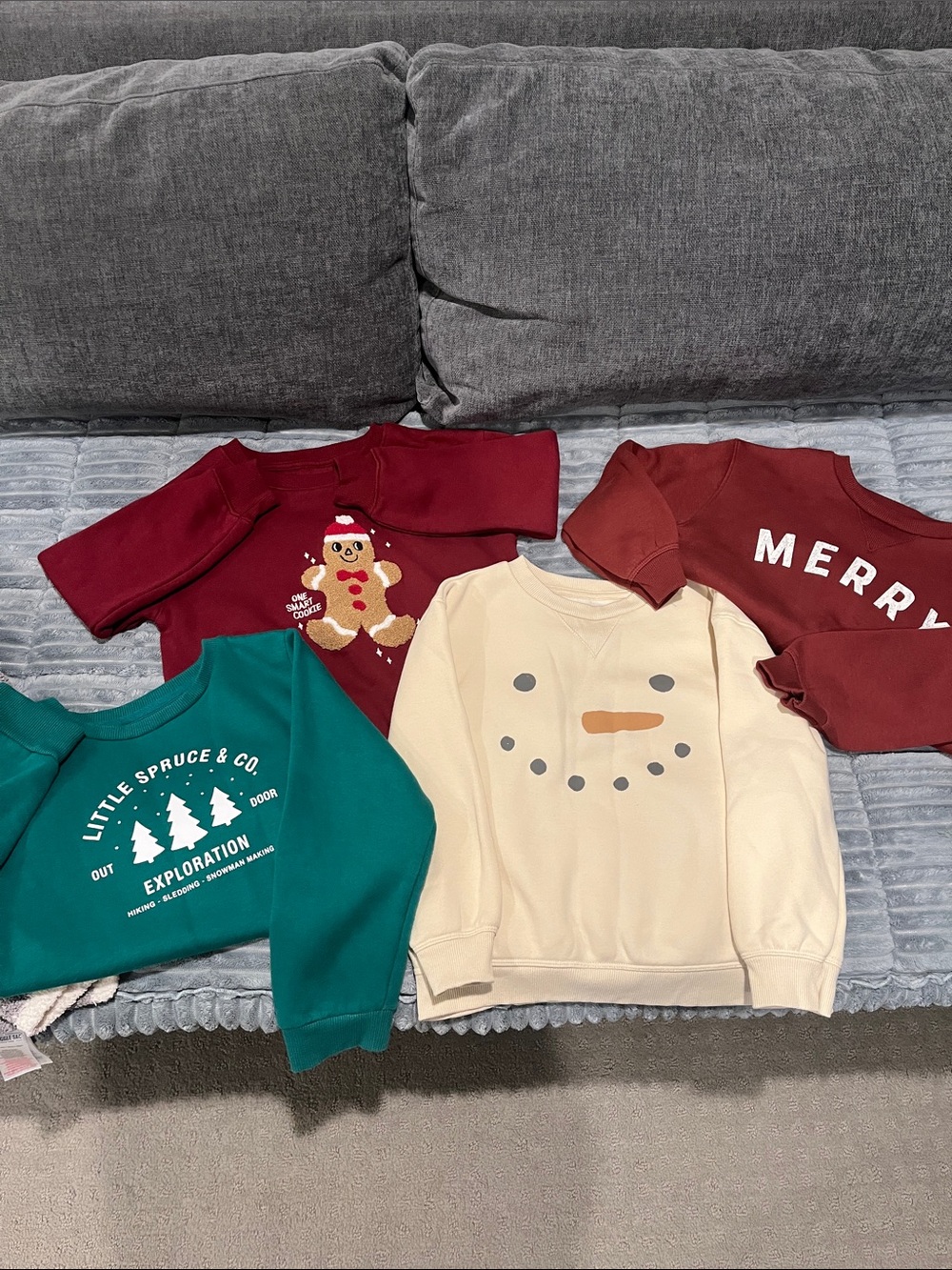 Set of 4 Kids Holiday crewnecks